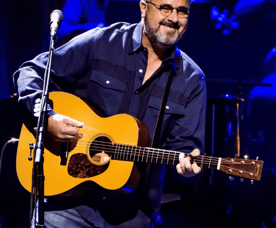 Vince Gill 7882066 558x460