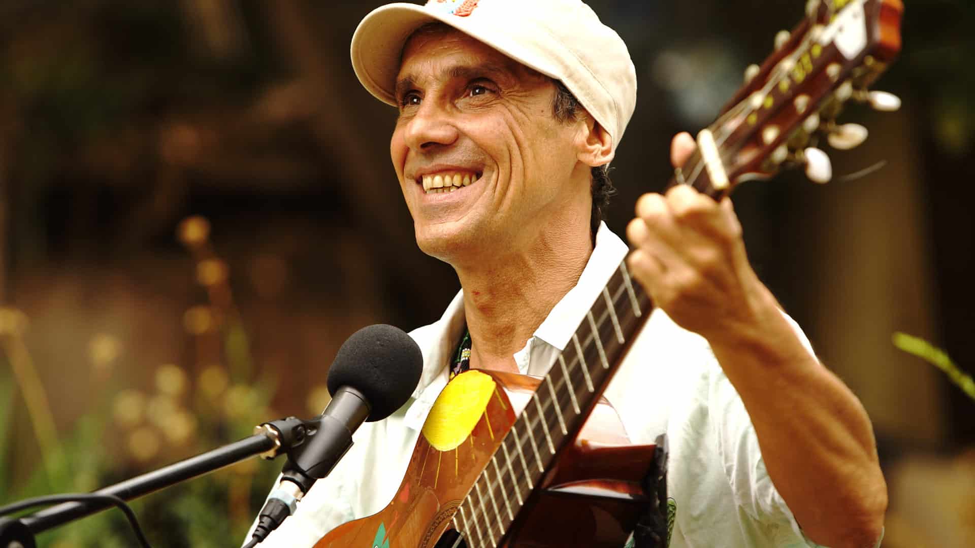 Manu Chao Height, Age, Body Measurements, Wiki | CELEBRITIES BODY SIZE